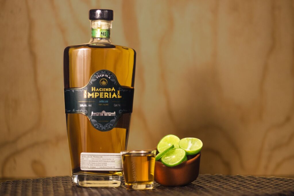 Product Shot: Tequila Hacienda Imperial, Especial. Septiembre 2022
